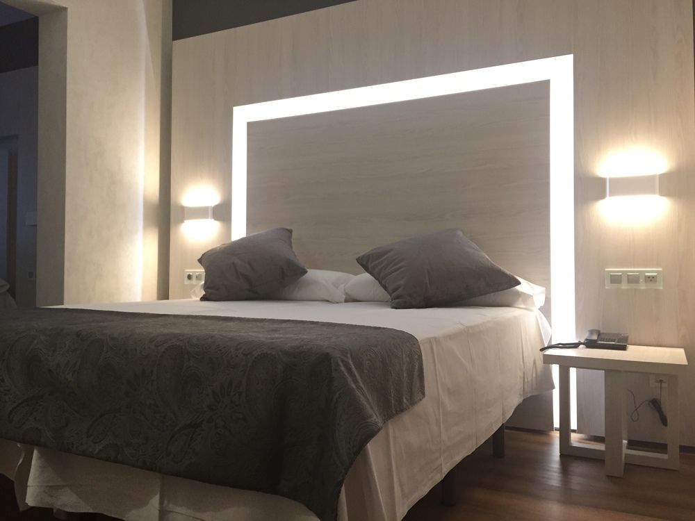 Hostal Lisboa Hotel Madrid Kültér fotó